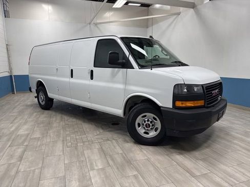 Used 2022 GMC Savana 2500 Extended RWD image 28