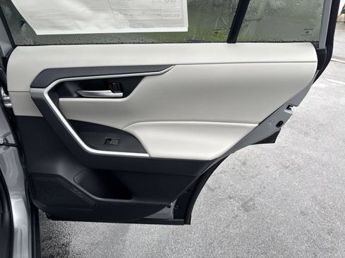 New 2025 Toyota RAV4 XLE FWD image 30