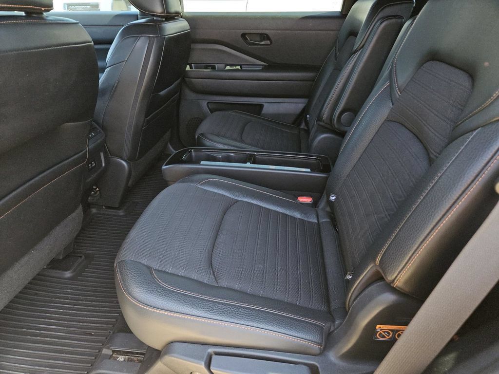 Used 2023 Nissan Pathfinder Rock Creek AWD/4WD image 34