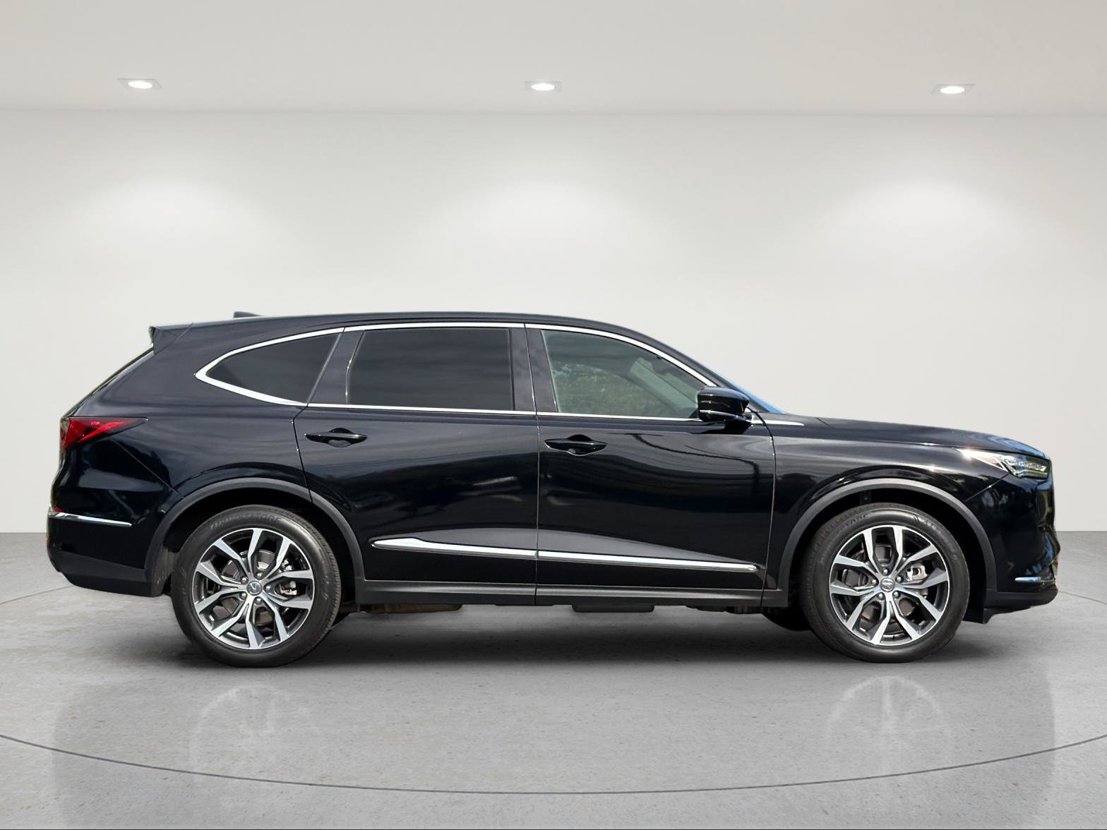 Used 2022 Acura MDX w/ Technology Package AWD/4WD image 6