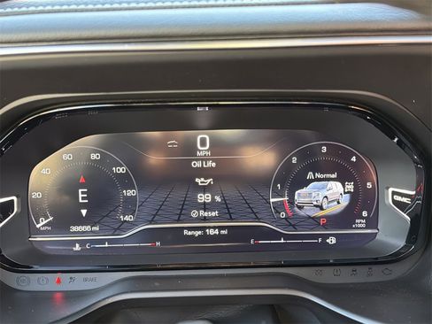 Used 2024 GMC Yukon XL Denali Ultimate image 32