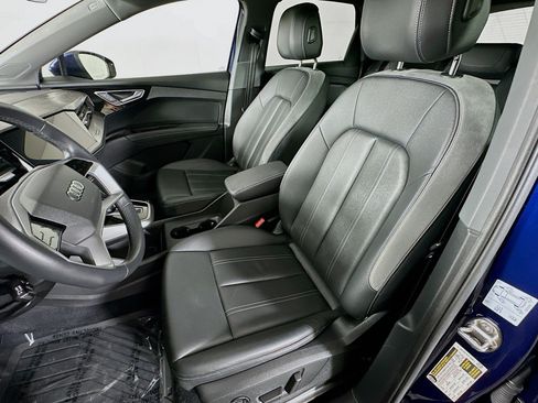 Used 2023 Audi Q4 e-tron Premium Plus RWD image 18