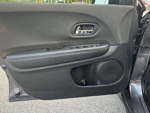Used 2019 Honda HR-V LX image 21