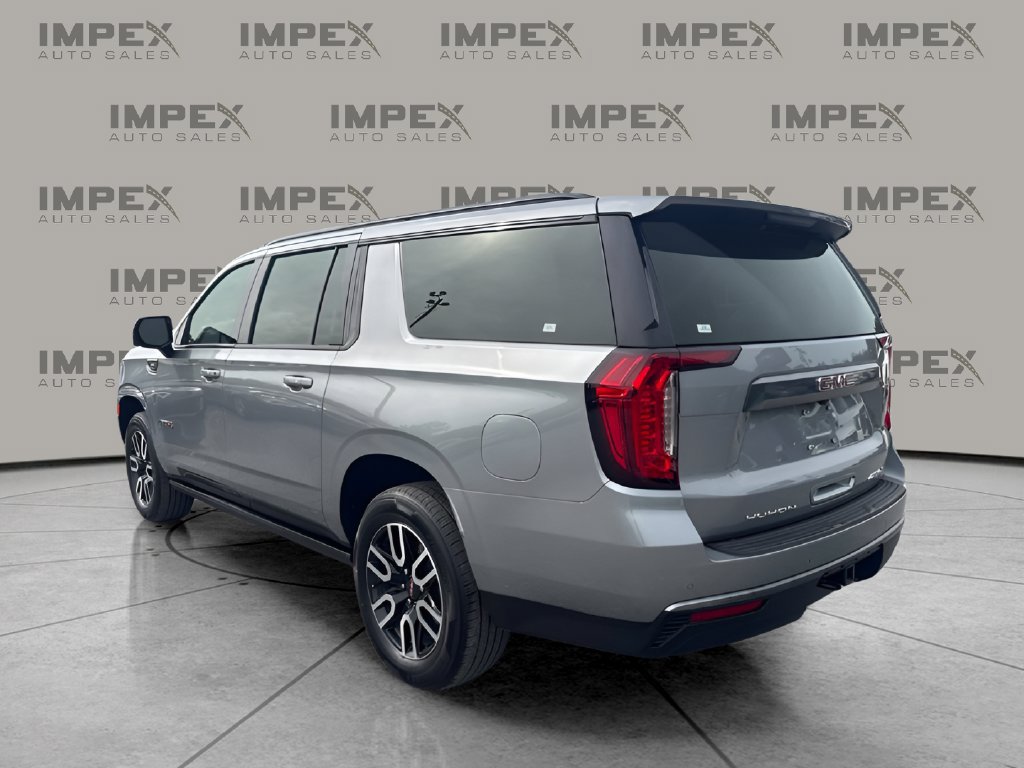 Used 2024 GMC Yukon XL AT4 w/ Technology Package AWD/4WD image 3