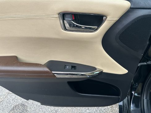 Used 2015 Toyota Avalon XLE Touring Sport Edition image 15