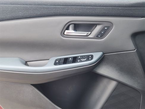 New 2026 Nissan Leaf Platinum+ image 17