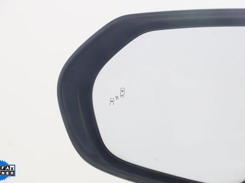 Used 2019 Toyota Avalon XLE image 22