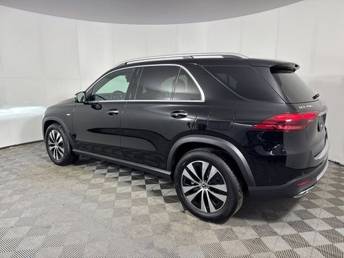 Used 2025 Mercedes-Benz GLE 450e 4MATIC image 3