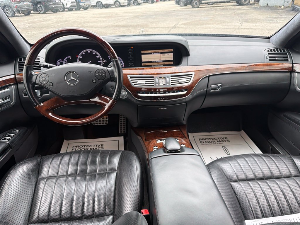 Used 2013 Mercedes-Benz S 550 4MATIC image 2