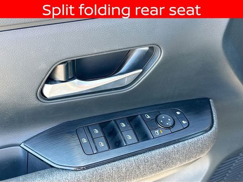Used 2025 Nissan Kicks SV FWD image 17