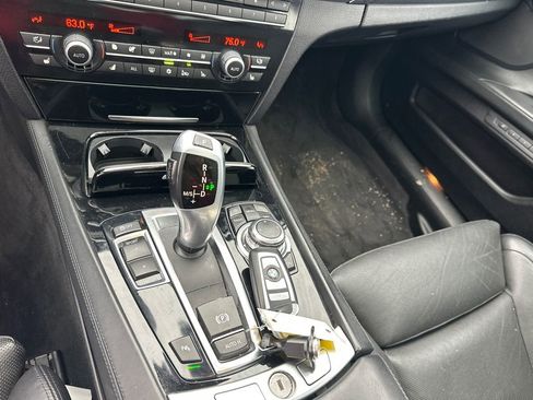 Used 2011 BMW 750i image 32
