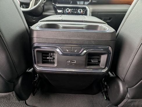 Used 2024 GMC Sierra 2500 Denali w/ Denali Reserve Package image 10