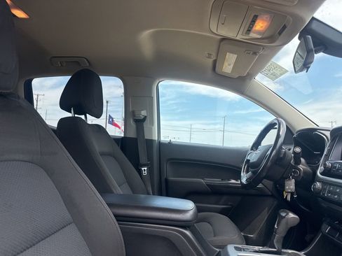 Used 2017 Chevrolet Colorado LT w/ LT Convenience Package RWD image 31