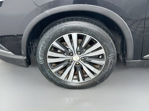 Used 2020 Mitsubishi Outlander SE AWD/4WD image 29