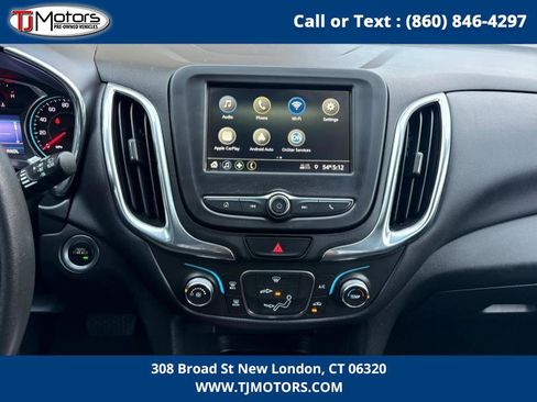 Used 2019 Chevrolet Equinox LT image 18