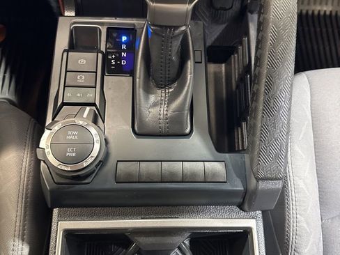 Used 2025 Toyota Tacoma SR5 image 32