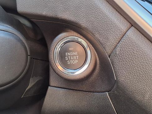 Used 2025 Subaru Ascent Limited image 11