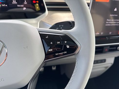 New 2025 Volkswagen ID. Buzz 1st Edition image 37