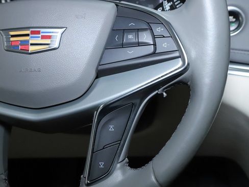 Used 2022 Cadillac XT5 Premium Luxury AWD/4WD image 26