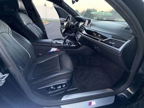 Used 2017 BMW 750i 750i Sedan 4D image 55