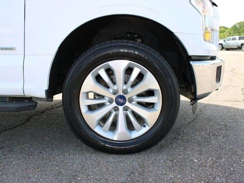 Used 2016 Ford F150 XLT w/ Equipment Group 301A Mid AWD/4WD image 5