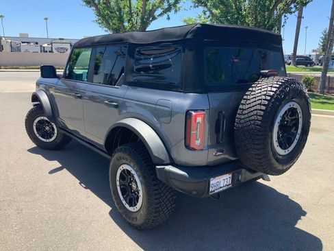 Used 2023 Ford Bronco Badlands w/ Sasquatch Package AWD/4WD image 5