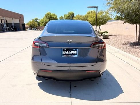 Used 2023 Tesla Model Y 2WD image 8