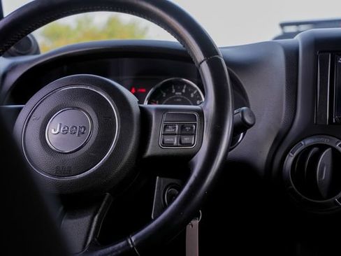 Used 2014 Jeep Wrangler Unlimited Sport w/ Quick Order Package 23S AWD/4WD image 46