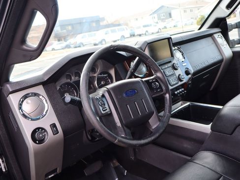 Used 2015 Ford F250 Lariat w/ Lariat Ultimate Package image 16