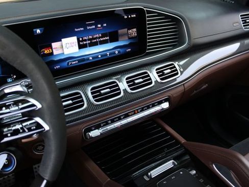 Used 2024 Mercedes-Benz GLE 53 AMG 4MATIC Coupe w/ Driver Assistance Package image 19