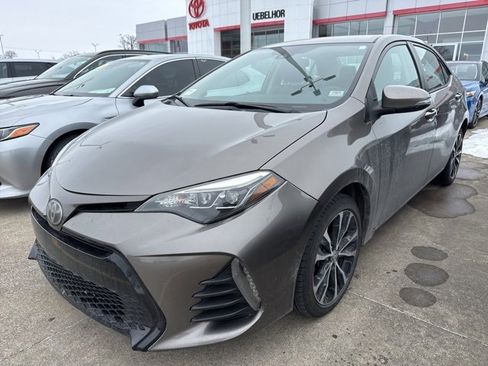 Used 2018 Toyota Corolla SE image 1