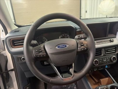 Used 2024 Ford Maverick Lariat FWD image 13