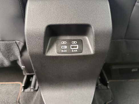 Used 2025 Subaru Crosstrek 2.5i Limited w/ Crosstrek Mirror Package image 14