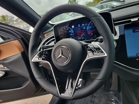 New 2026 Mercedes-Benz E 450 4MATIC Sedan image 27