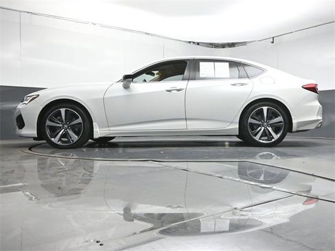 Used 2024 Acura TLX w/ Technology Package image 34