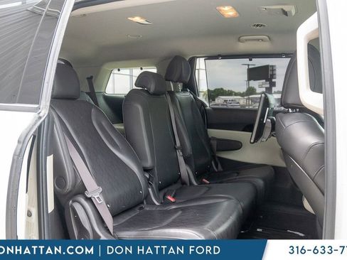 Used 2022 Kia Carnival SX FWD image 22