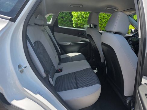 Used 2022 Hyundai Kona SE w/ Cargo Package FWD image 27
