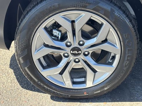Certified 2026 Kia Seltos LX AWD/4WD image 7