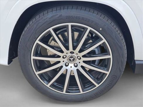 New 2026 Mercedes-Benz GLS 450 4MATIC image 10