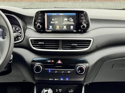 Used 2021 Hyundai Tucson SE image 18
