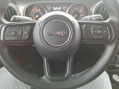 Used 2021 Jeep Wrangler Unlimited Sport AWD/4WD image 16