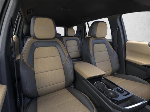 New 2026 Chevrolet Equinox ACTIV FWD image 16