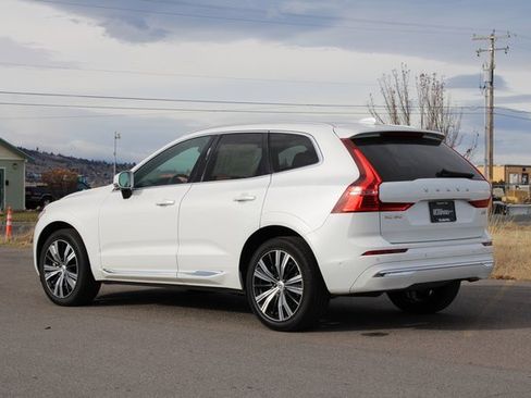 Used 2022 Volvo XC60 B6 Inscription w/ Advanced Package image 4