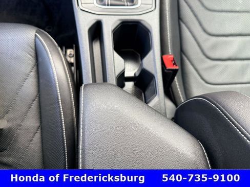 Used 2024 Volkswagen Jetta SEL image 32