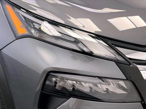 Certified 2025 Nissan Rogue S image 20