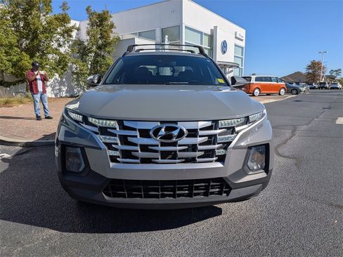 Used 2022 Hyundai Santa Cruz SEL Premium image 9