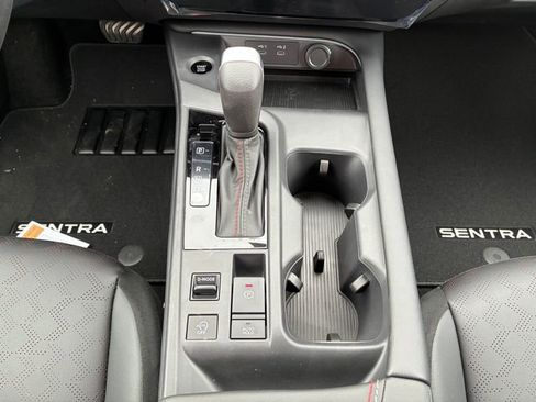 New 2026 Nissan Sentra SR FWD image 18