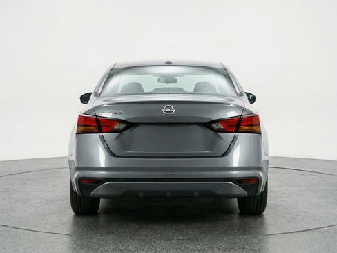 Used 2025 Nissan Altima 2.5 SV image 7