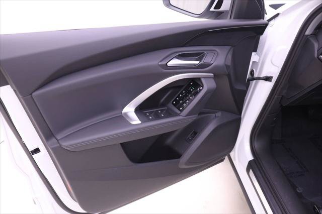 Certified 2025 Audi Q5 Premium w/ Convenience Package AWD/4WD image 12