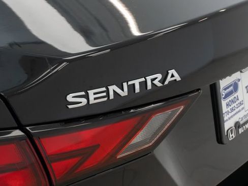 Used 2025 Nissan Sentra SV FWD image 10